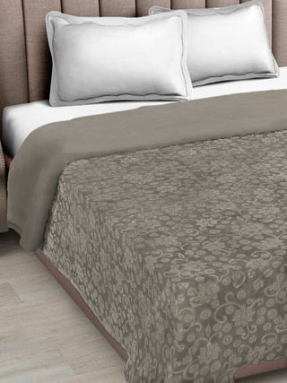 FABINALIV Mouse Floral Mild Winter 500 GSM Embossed Woollen Double Bed Comforter