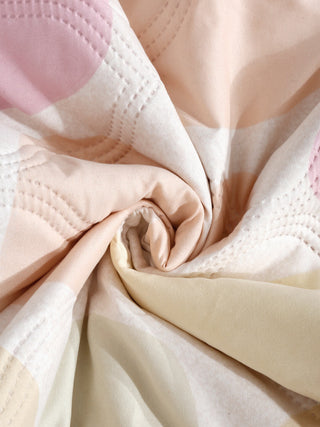 FABINALIV Multicolor Geometric Reversible  350 GSM Micro Fiber Filling Double Bed AC Comforter