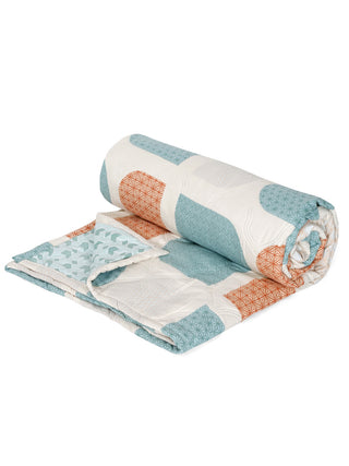 FABINALIV Multicolor Geometric Reversible  350 GSM Micro Fiber Filling Double Bed AC Comforter