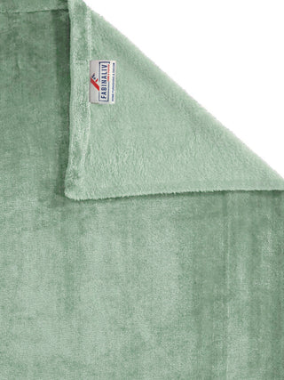 FABINALIV Light Green Solid 300 TC Woollen King Size Double Bedsheet with 2 Pillow Covers (250X225 cm)