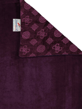 FABINALIV Wine Geometric 300 TC Woollen Embossed King Size Double Bedsheet with 2 Pillow Covers (250X225 cm)