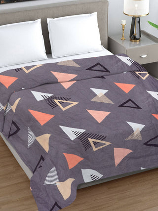 FABINALIV Multicolor Geometric Ultrasonic Quilted Reversible 350 GSM AC Room Double Bed Comforter