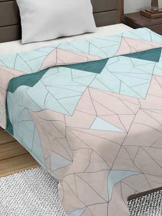 FABINALIV Multicolor Geometric Ultrasonic Quilted Reversible 350 GSM AC Room Single Bed Comforter