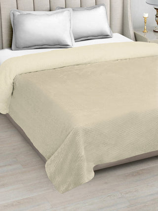 FABINALIV Cream Geometric Mild Winter 450 GSM Micro Fiber Filling Double Bed Comforter
