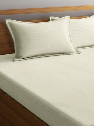 FABINALIV Cream Striped 300 TC Cotton Blend Super King Size Double Bedsheet with 2 Pillow Covers