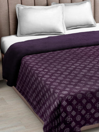 FABINALIV Raisin Purple Geometric Mild Winter 500 GSM Embossed Woollen Double Bed Comforter