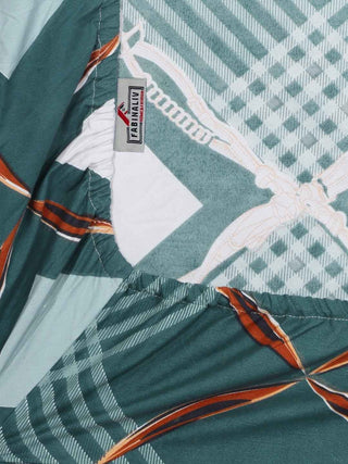 FABINALIV Green Geometric 300 TC Cotton Blend King Size Fitted Double Bedsheet with 2 Pillow Covers (250X225 cm)