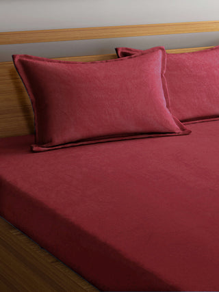 FABINALIV Maroon Solid 300 TC Woollen  King Size Double Bedsheet with 2 Pillow Covers