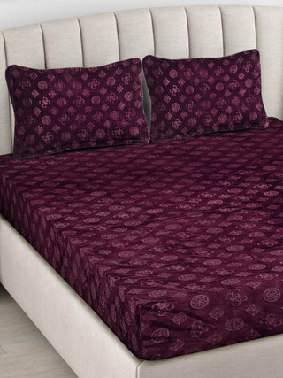 FABINALIV Wine Geometric 300 TC Woollen Embossed King Size Double Bedsheet with 2 Pillow Covers (250X225 cm)