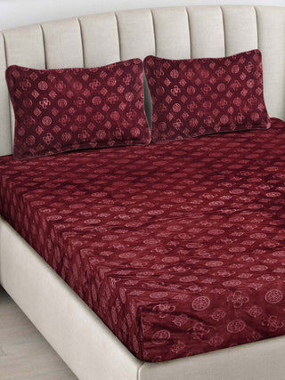 FABINALIV Maroon Geometric 300 TC Woollen Embossed King Size Fitted Double Bedsheet with 2 Pillow Covers